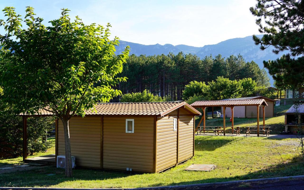 Camping Municipal La Sapinette 基扬 外观 照片